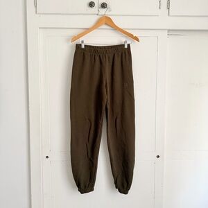 Eterne Sweatpants - Moss